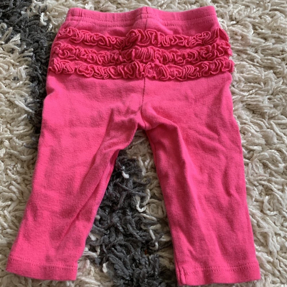(5/$10) Ruffle bottom leggings 3M - Picture 2 of 4